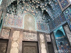 Mengenal Masjid Sukarno di Rusia yang Bernuansa Biru