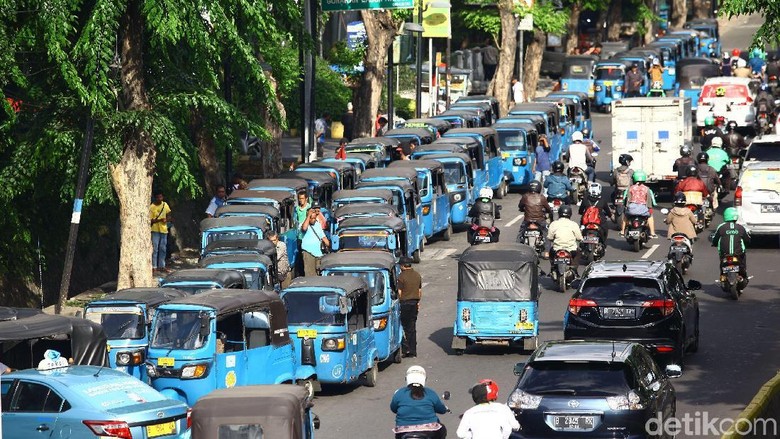 Sopir Bajaj DKI Keluhkan Gas Langka karena SPBG Tak Berfungsi