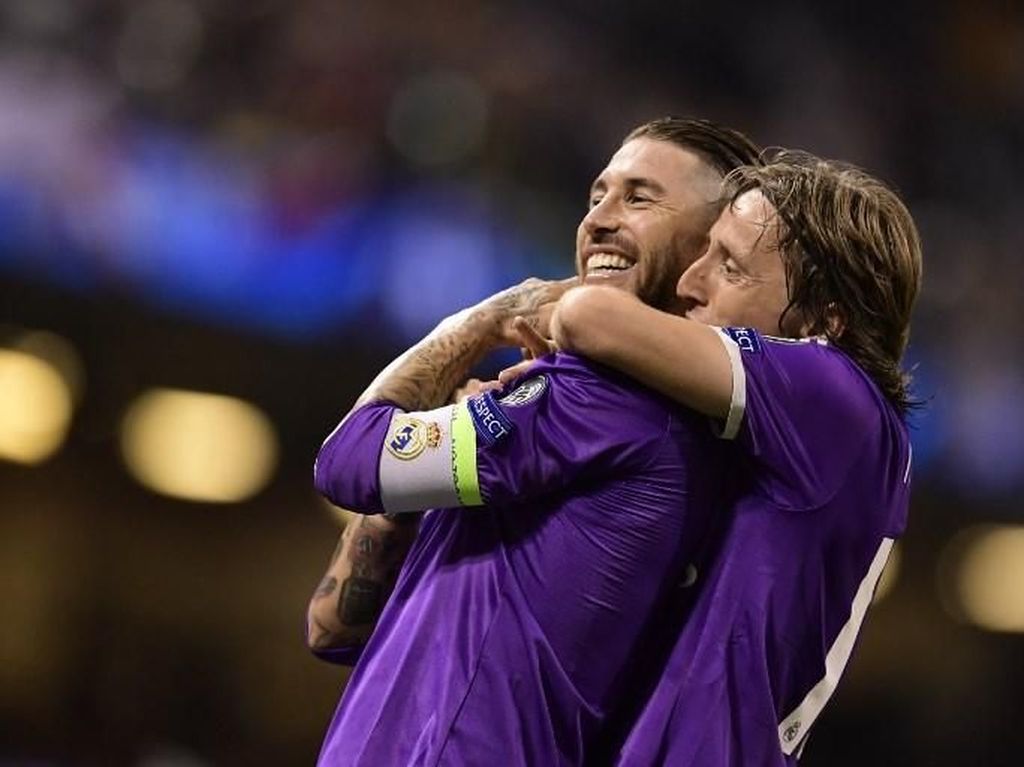 Modric Bela Ramos dari Kritik Lovren Modric Bela Ramos dari Kritik Lovren