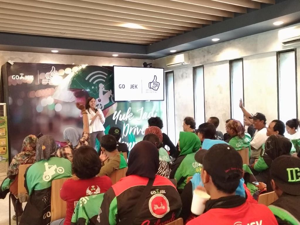 Ada Lo Driver Go-Jek Buka Restoran Franchise dari Hasil Ngojek Ada Lo Driver Go-Jek Buka Restoran Franchise dari Hasil Ngojek