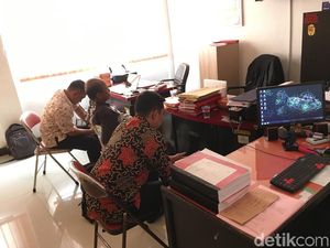 Ini Modus Kades Mojokerto Raup Rp 1,718 Miliar dari Pungli Galian C Ini Modus Kades Mojokerto Raup Rp 1,718 Miliar dari Pungli Galian C