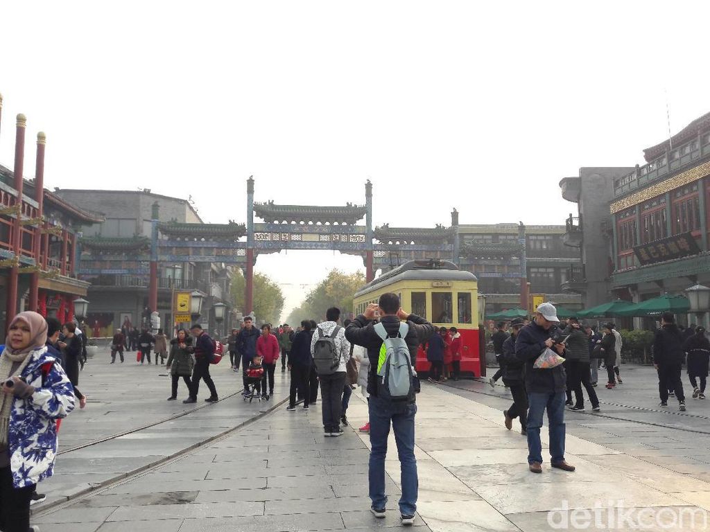 Qianmen Street, Surga Pejalan Kaki di Beijing yang Car Free Day Tiap Hari Qianmen Street, Surga Pejalan Kaki di Beijing yang Car Free Day Tiap Hari