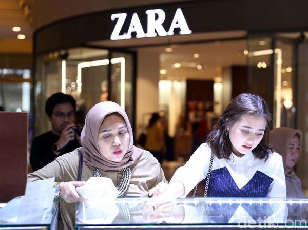 Prilly Latuconsina, Deepika Padukone, Sheryl Sheinafia hingga Tio Pakusadewo