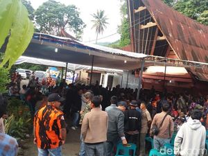 Tangis Histeris Sambut Jasad Keluarga Korban Pembunuhan di Samosir