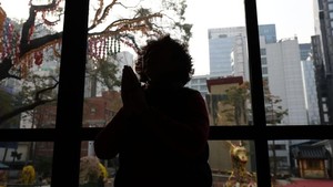 Faktor Tuhan dalam Mengatasi Stres