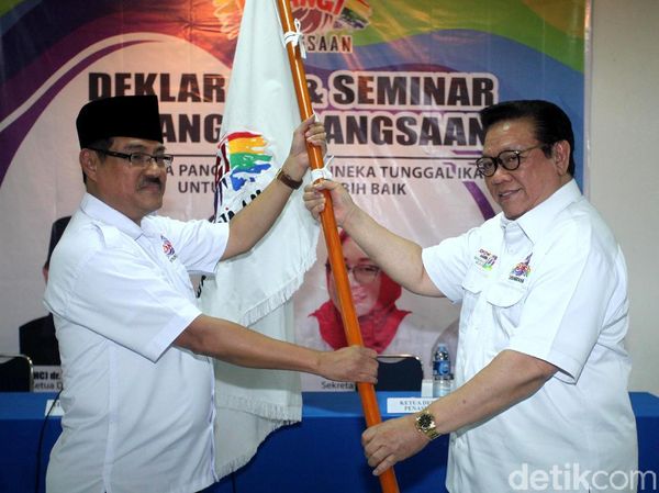 Bersama Pelangi kebangsaan Agung Laksono Deklarasi Dukung Jokowi