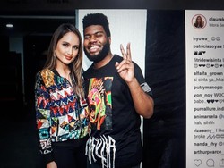 Foto Bareng, Ekspresi Khalid Kok Senang Banget Ketemu Cinta Laura