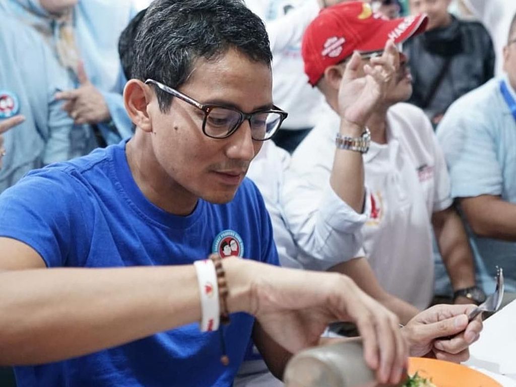 Ahok Bikin Transparan Pertamina, Sandiaga Dapat Rp 100.000 dari Garuda Ahok Bikin Transparan Pertamina, Sandiaga Dapat Rp 100.000 dari Garuda