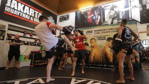 Intip Latihan MMA Jelang ONE Championship