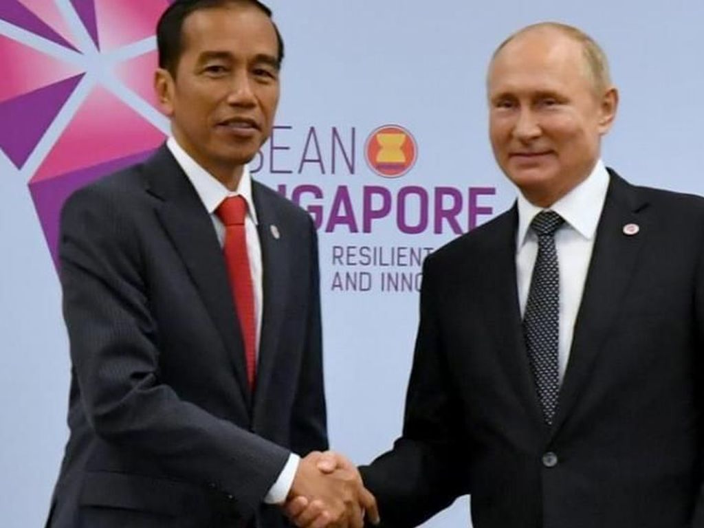 Terdesak oleh Eropa dan AS, Putin Berharap pada Poros Asia Terdesak oleh Eropa dan AS, Putin Berharap pada Poros Asia