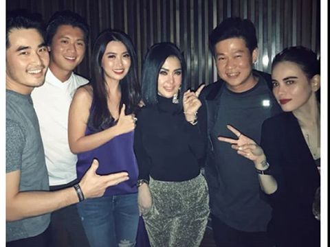 Kebersamaan Syahrini dan Reino Barack.