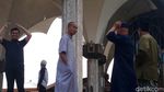 Berkopiah dan Berjubah, Skuat Garuda Jalani Salat Jumat di Bangkok