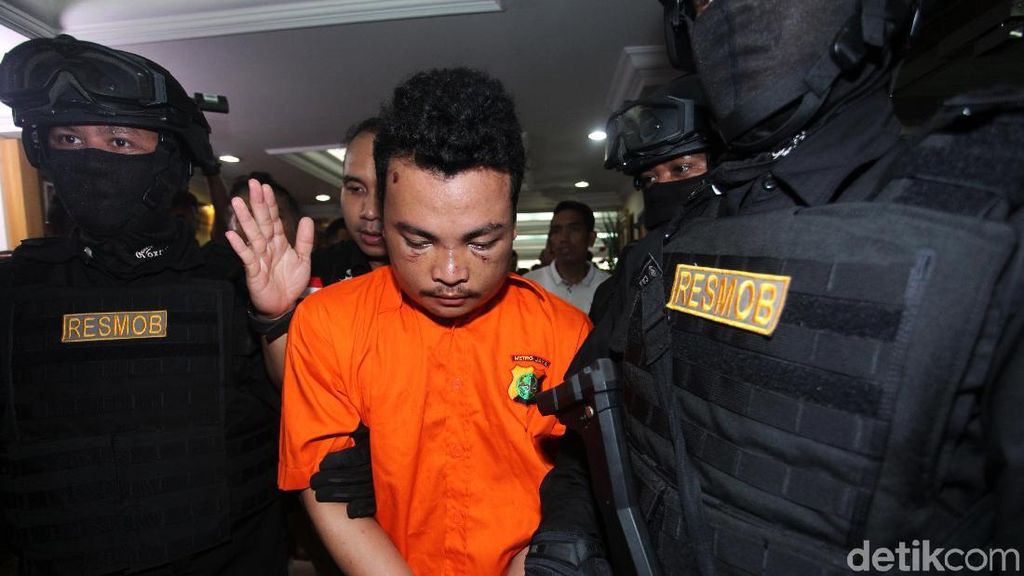 Ini Dia Tampang Pelaku Pembunuhan Satu Keluarga di Bekasi