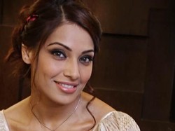 Ronaldo juga pernah dekat dengan salah satu model India Bipasha Basu pada medio 2007. Tapi, hubungan itu terbilang kontroversial karena Basu sebenarnya sudah punya pacar. (Istimewa)