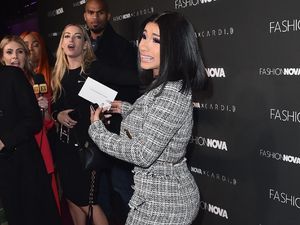 Cardi B Keluhkan Tingginya Pajak untuk Artis