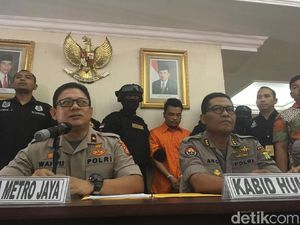 Haris Simamora Rencanakan Pembunuhan Satu Keluarga di Bekasi Haris Simamora Rencanakan Pembunuhan Satu Keluarga di Bekasi