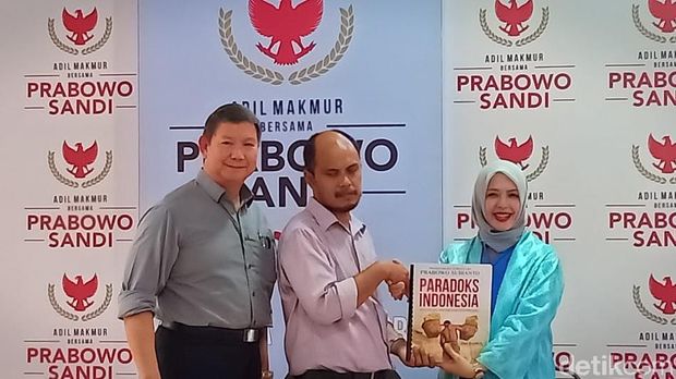 Buku Paradoks Indonesia juga diterbitkan dalam versi braille.