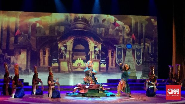 Pementasan Mahabarata oleh Teater Koma.
