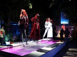 Bukan Gucci Atau LV, Ini Brand Fashion yang Paling Banyak Dicari di 2018