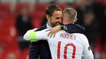 Pelukan Terakhir Wayne Rooney
