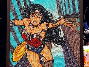 Wouw! Wanita Ini Buat Lukisan Ciamik Dari Permen Wouw! Wanita Ini Buat Lukisan Ciamik Dari Permen