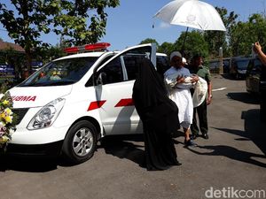 Tiba di Karanganyar, Jenazah Cucu Wiranto Digendong Sang Ayah