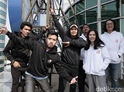 Chord Gitar Angin Pujaan Hujan dan Liriknya - Payung Teduh