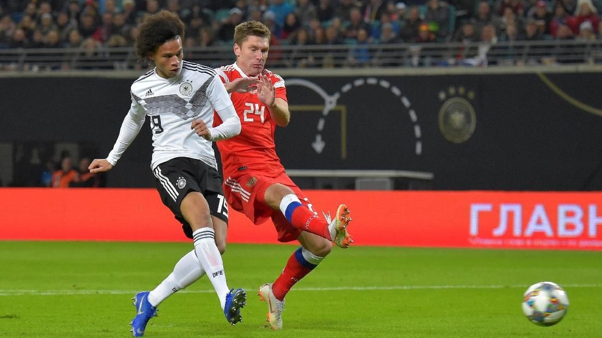 Jerman kalahkan Rusia 3-0. (Foto: Matthias Rietschel/Reuters)