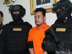 Prarekonstruksi Pembunuhan Satu Keluarga Digelar di Polda Metro Siang