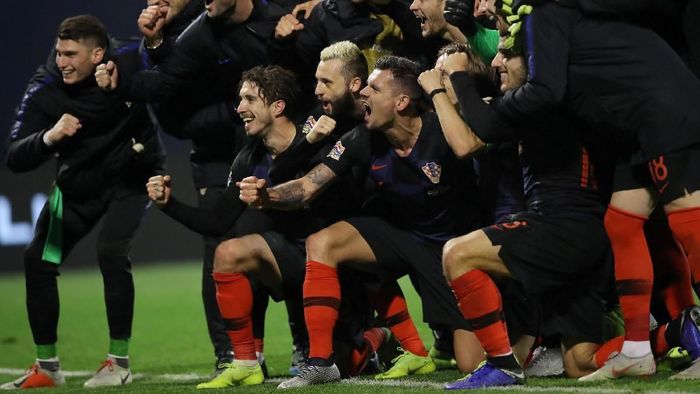 Timnas Kroasia berhasil menjaga peluang lolos ke semifinal UEFA Nations League (REUTERS/Marko Djurica) Timnas Kroasia berhasil menjaga peluang lolos ke semifinal UEFA Nations League (REUTERS/Marko Djurica)