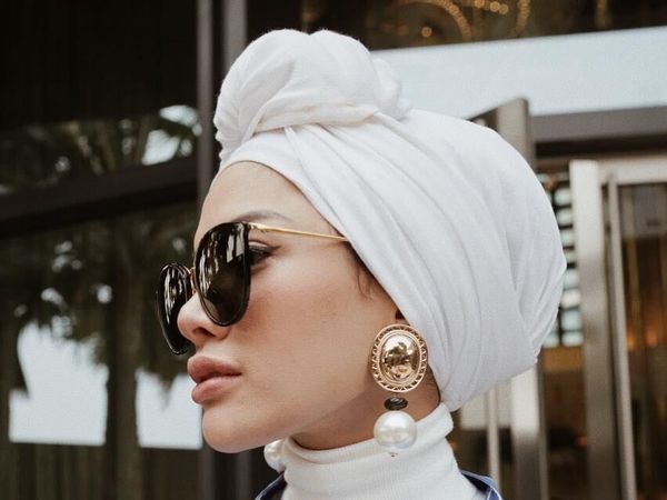 Nikita Mirzani Buka Hijab, Lihat Lagi Gayanya Pakai Turban hingga Syari