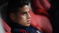 Setelah tak dipermanenkan Bayern Munich, James Rodriguez menghadapi tanda tanya besar terkait masa depannya di Real Madrid. Napoli kabarnya jadi yang terdepan ingin mendapatkan James. Foto: Andreas Gebert/Reuters
