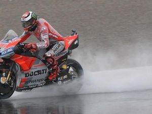 Lorenzo Masih Diganggu Rasa Sakit