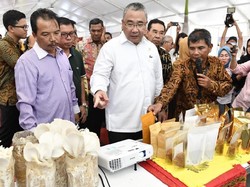 Mendes Minta Bengkulu Kejar Ketertinggalan di Ultah ke-50