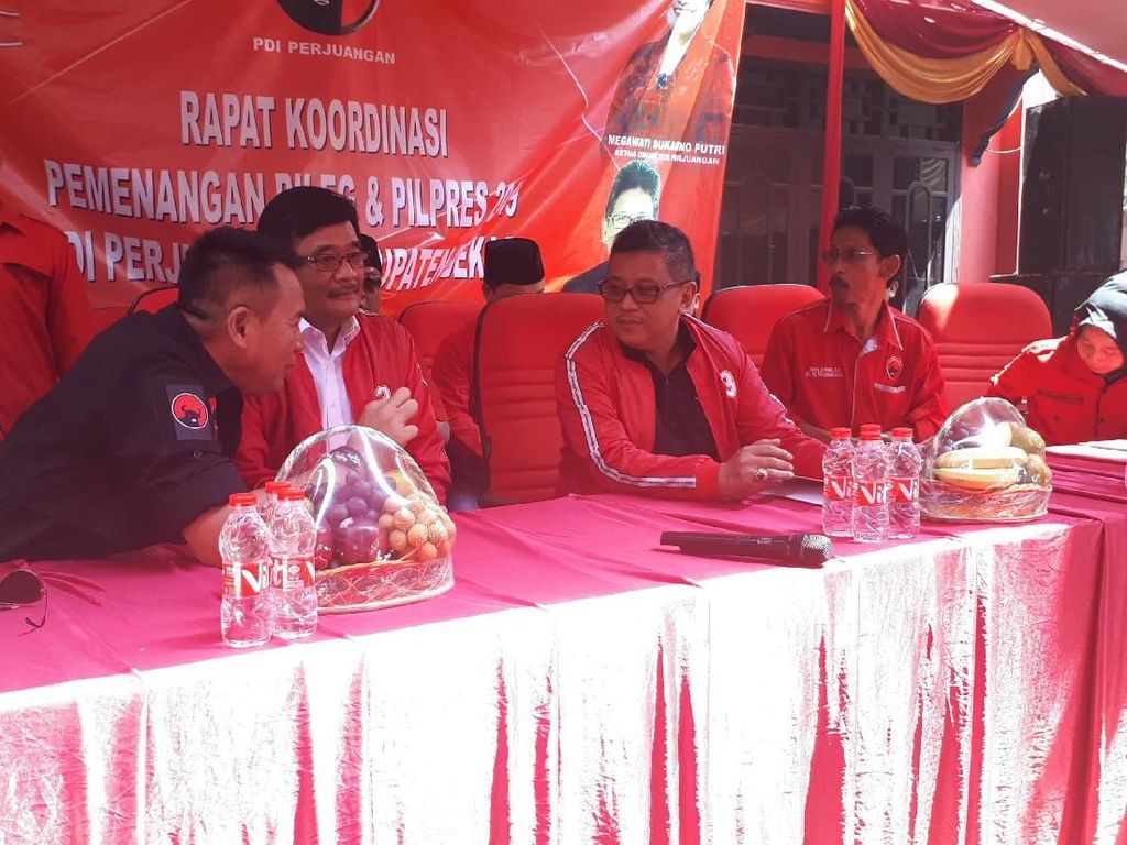PDIP Targetkan 60 Persen Suara Jokowi-Maruf di Bekasi PDIP Targetkan 60 Persen Suara Jokowi-Maruf di Bekasi