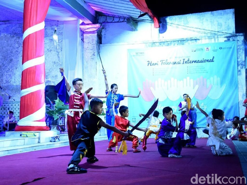 Hari Toleransi Internasional Digelar di Kediri, Ini Kemeriahannya Hari Toleransi Internasional Digelar di Kediri, Ini Kemeriahannya
