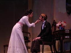 Reza Rahadian Punya Ritual Khusus Sebelum Main Teater