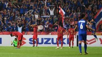 Di babak kedua, Thailand menambah dua gol lagi untuk membuat Indonesia semakin tertinggal. Sementara Indonesia hanya membalas satu gol lewat Fachrudin semenit jelang pertandingan usai. Foto: ANTARA FOTO/Akbar Nugroho Gumay/kye.