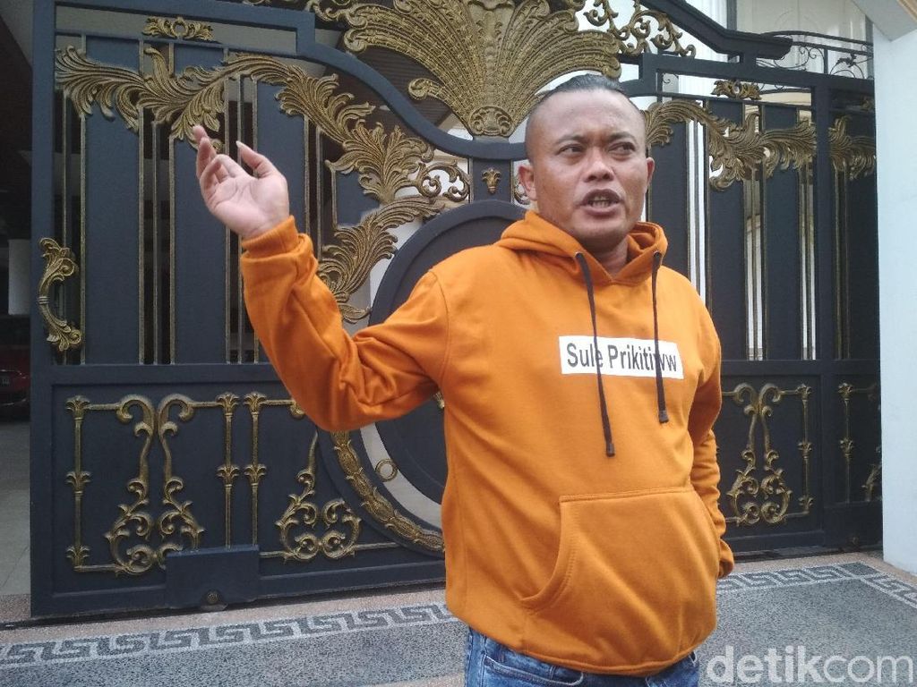 Setia Sama Pacar, Sule Tolak Pramugari hingga Syahrini saat Ditanya Hotman Setia Sama Pacar, Sule Tolak Pramugari hingga Syahrini saat Ditanya Hotman