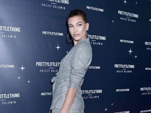Hailey Bieber Idap Ectrodactyly Sampai Jarinya Bengkok, Kondisi Apa Itu? Hailey Bieber Idap Ectrodactyly Sampai Jarinya Bengkok, Kondisi Apa Itu?