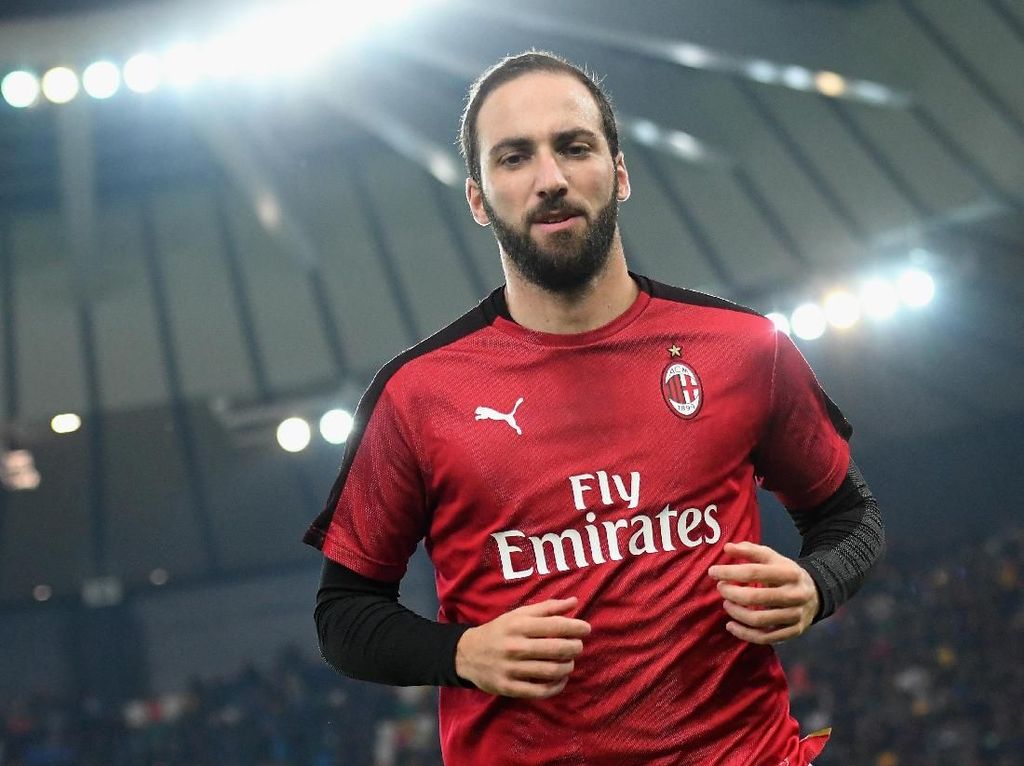 Higuain Diklaim Ingin Tinggalkan Milan, Agen: Itu Bohong! Higuain Diklaim Ingin Tinggalkan Milan, Agen: Itu Bohong!