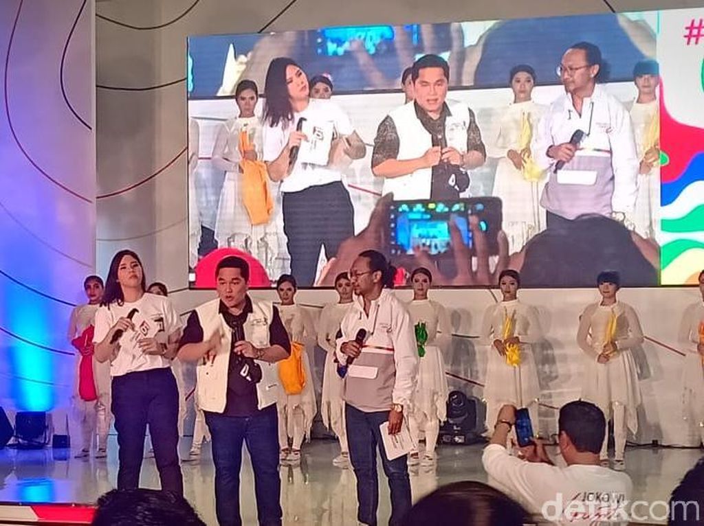 Gaet Milenial, Tim Jokowi Luncurkan dan Jual Merchandise Anak Muda Gaet Milenial, Tim Jokowi Luncurkan dan Jual Merchandise Anak Muda