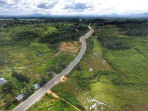 Jokowi Lanjutkan Pembangunan Trans Papua dan Perbatasan di 2020