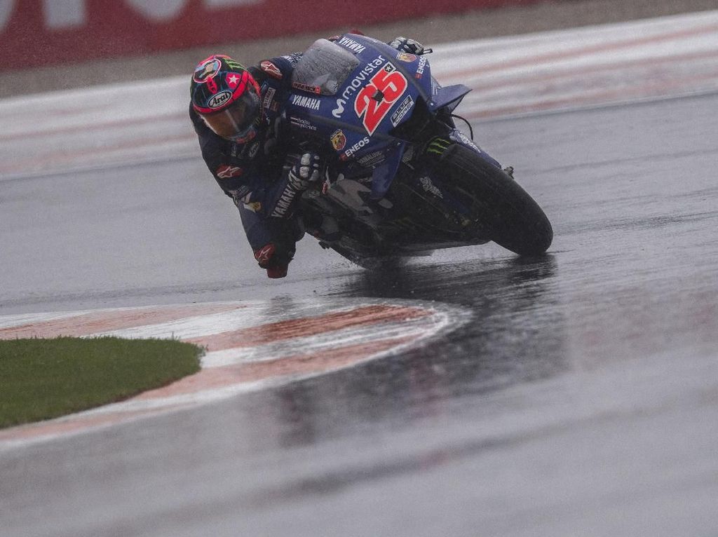 Kualifikasi MotoGP Valencia: Pole Terakhir Musim ini Milik Vinales Kualifikasi MotoGP Valencia: Pole Terakhir Musim ini Milik Vinales