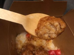 Resto di Singapura Ganti Daging Babi dengan Daging Imitasi dari Kedelai