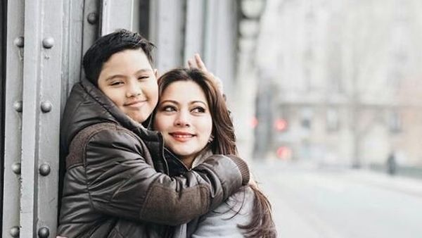 6 Momen Manis Cut Keke dan Anaknya yang Jarang Terekespos