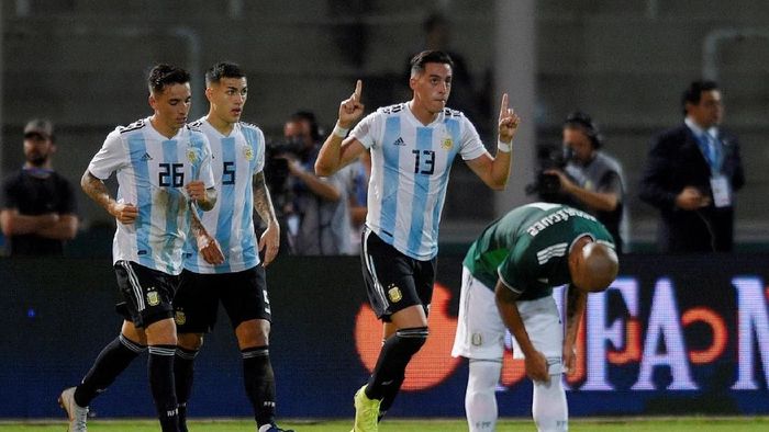 Argentina menang 2-0 di laga uji coba kontra Meksiko (REUTERS/Gustavo Garello) Argentina menang 2-0 di laga uji coba kontra Meksiko (REUTERS/Gustavo Garello)