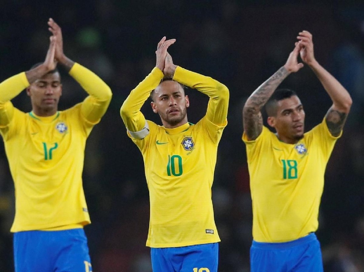 Neymar disebut lebih bahagia bersama Timnas Brasil. (Foto: Reuters)