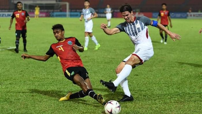 Filipina menang 3-2 atas Timor Leste di Piala AFF 2018 (Foto: Mohd RASFAN/AFP) Filipina menang 3-2 atas Timor Leste di Piala AFF 2018 (Foto: Mohd RASFAN/AFP)