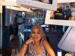 Gaya Kulineran Putri Cantik Hotman Paris, Felicia Hutapea Gaya Kulineran Putri Cantik Hotman Paris, Felicia Hutapea